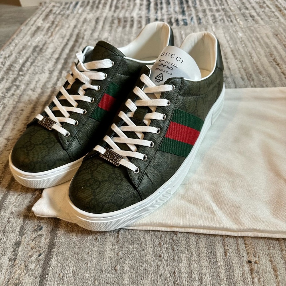 New GUCCI Men's Ace Sneakers - Picture 2 of 7